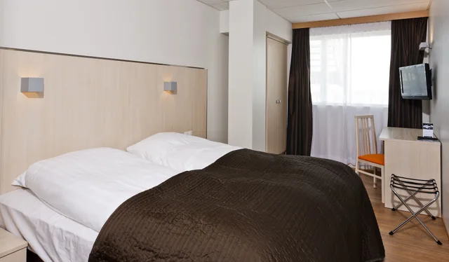 Standard, Double Bed, Hotel Klettur 6/9