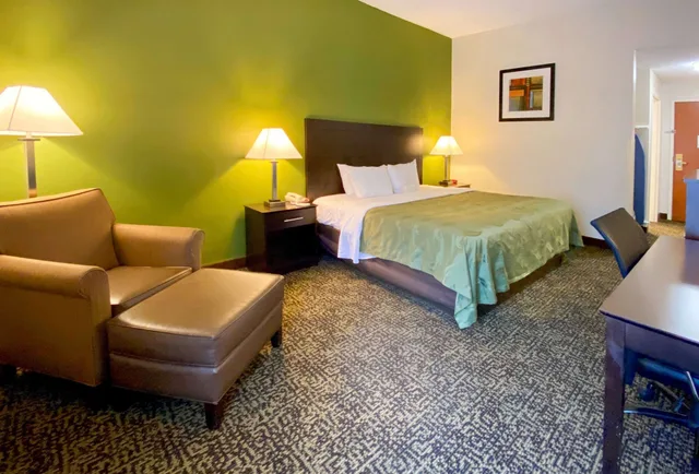 غرفة قياسية بسرير كينج، Quality Inn Union US Hwy 176 1/2