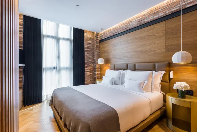 Monument, Studio, King Bed, Monument Hotel 1/1