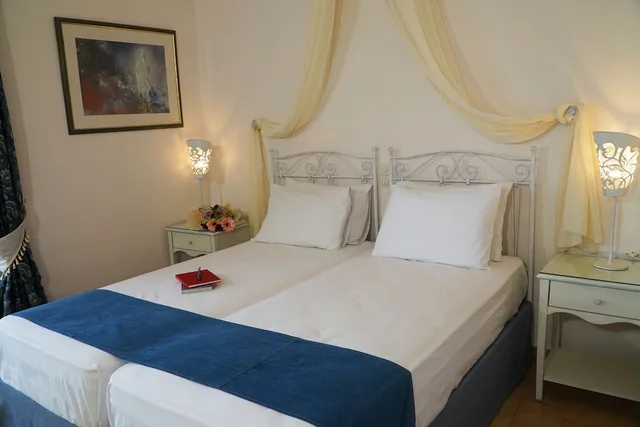 Economy, Double Bed, Garden View, Vasilaras Hotel 4/10