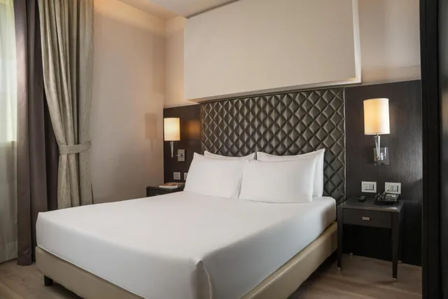غرفة ديلوكس بسرير كوين بشرفة، Just Hotel Lomazzo Fiera 1/9