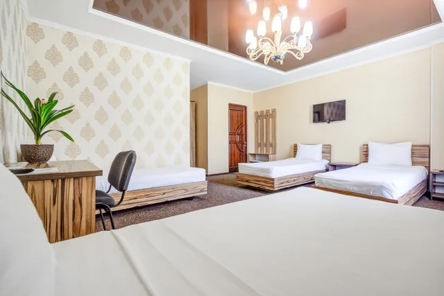 غرفة قياسية رباعية بأربعة أسرّة، Hotel Kausar 2/3