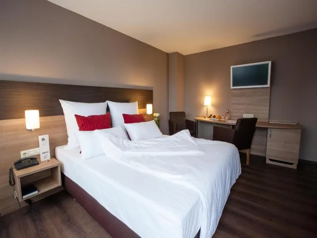غرفة قياسية رباعية بسرير كينج مع أريكة، Centro Hotel U-NO1, Trademark Coll 1/3