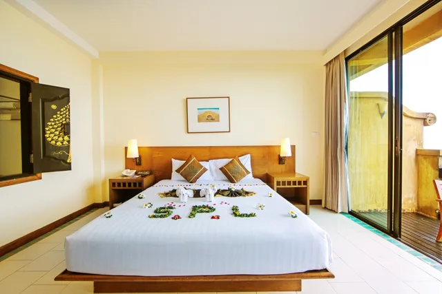 Super Deluxe Seaview Room, Supalai Scenic Bay Resort and Spa 1/5