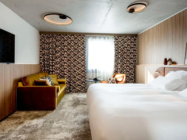 غرفة متصلة عائلية بسريرين كينج مع أريكة، Pullman Lyon 4/10