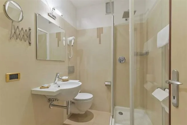 Standard, Double or Twin Bed, Hotel Jane 8/10