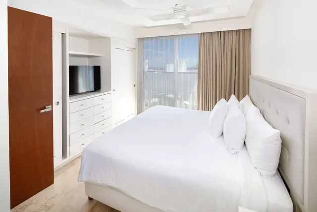 شقة عائلية بسرير كينج وسريرين مزدوجين بغرفتي نوم، Antera Hotel and Residences 1/3