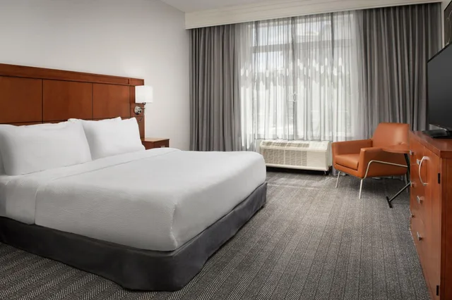 جناح بغرفة نوم واحدة لذوي الإعاقة، Courtyard by Marriott Jacksonville Flagler Center 1/2