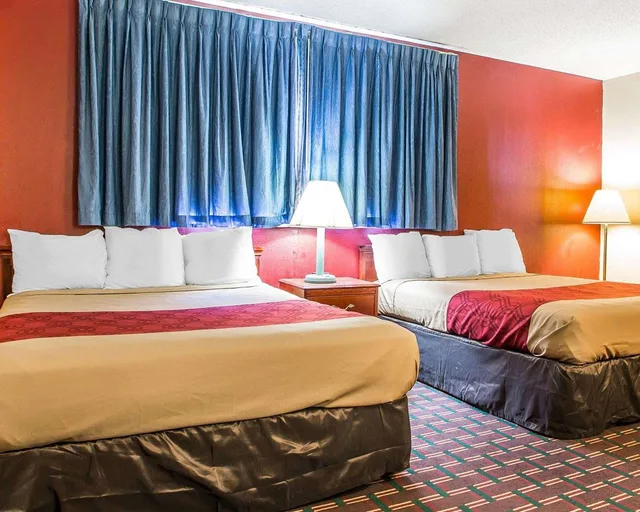 غرفة بسريرين كوين للمدخنين، Rodeway Inn Montpelier 3/3