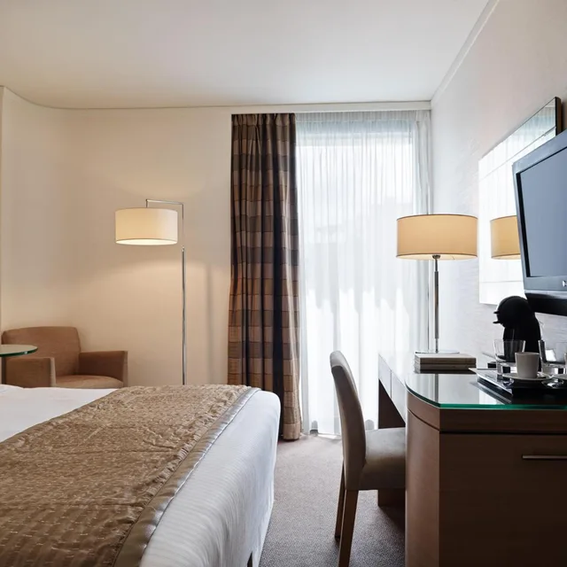 غرفة سوبيريور بسرير مزدوج أو سريرين منفصلين بإطلالة على المدينة، Galaxy Hotel Iraklio 3/8