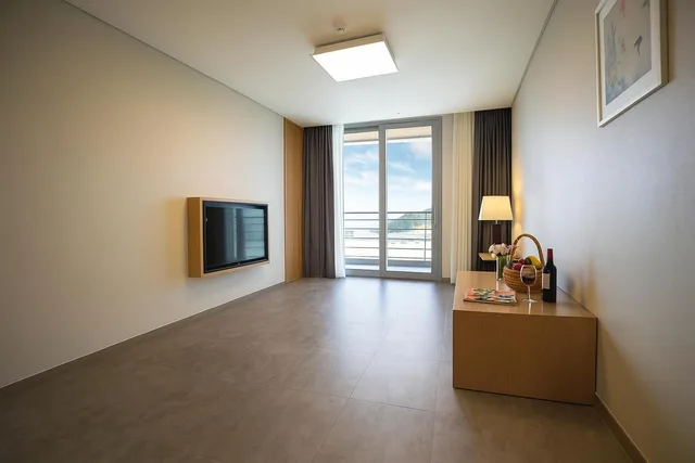 Ondol, Residence, Suite, 2 Double Beds, Partial Beach View، Best Western Haeundae Hotel 2/5