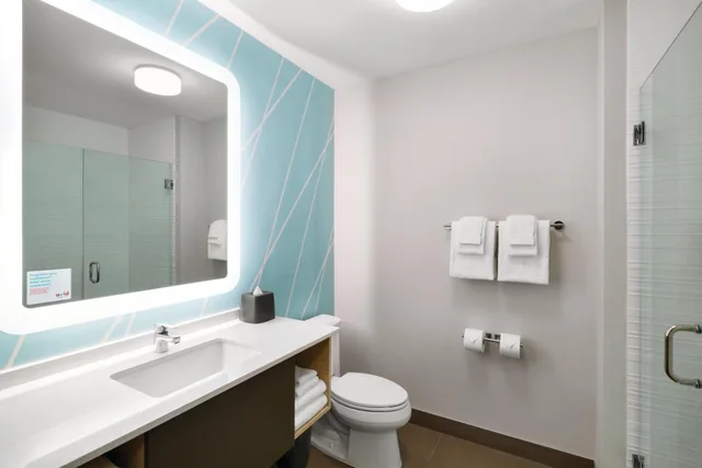 غرفة قياسية بسرير مزدوج، Avid Hotel Lancaster 1/3