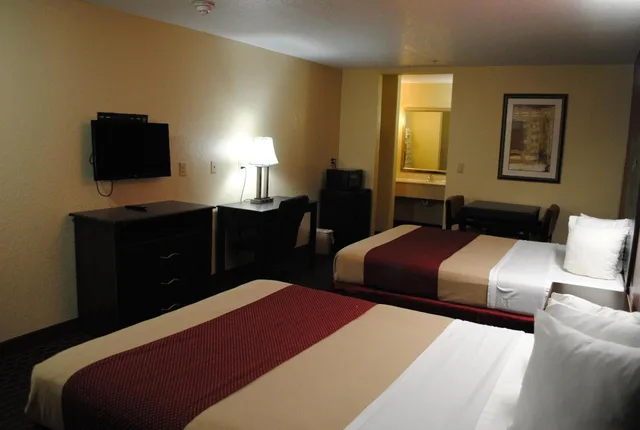 غرفة بسريرين كوين، Scottish Inns Fort Worth 2/3