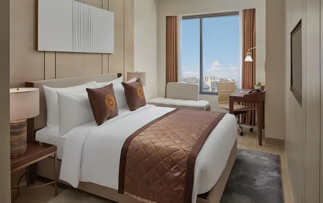 غرفة ديلوكس بسرير كوين، Grand Westside Manila Bay 1/1