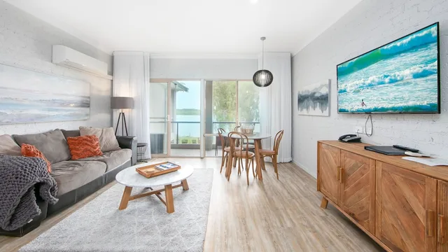 غرفة بريميوم بسرير كينج، Moby Dick Waterfront Resort Motel 3/4