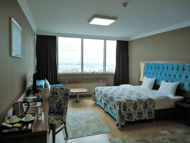 Deluxe, Double Bed, Golden Lounge Hotel 9/10