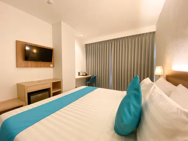Grand, Studio, Single, Hill View, Zasgo Hotel 2/6
