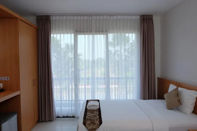 غرفة بزنس بسرير كينج، D'Season Premiere Hotel 2/2