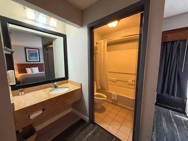 غرفة بسرير كينج، Baymont by Wyndham Memphis I-40 4/5