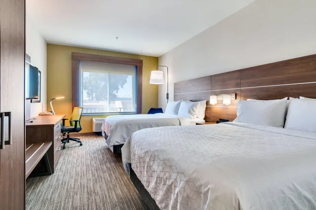 غرفة بسريرين كوين لذوي الإعاقة، Holiday Inn Express Hotel Suites Banning 1/8