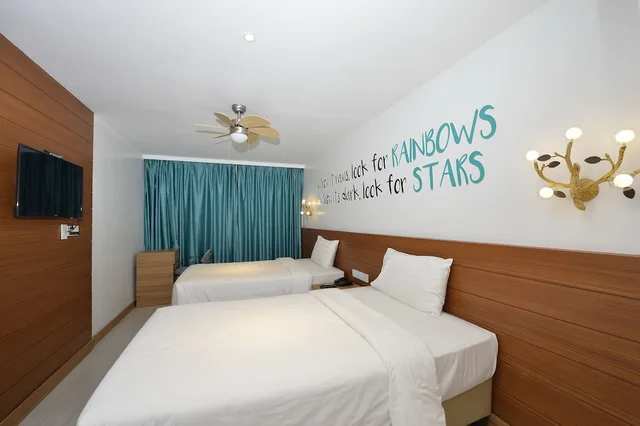 غرفة ديلوكس اقتصادية بسريرين منفصلين، The Orchard Hotel Baguio 3/8