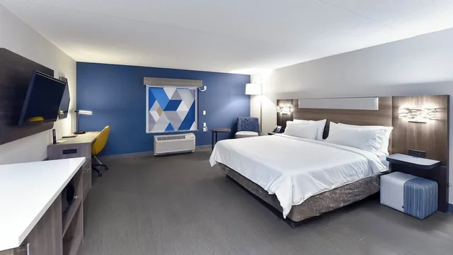غرفة قياسية بسرير كينج لذوي الإعاقة، Holiday Inn Express Hotel Suites Waterloo St Jacobs 2/4