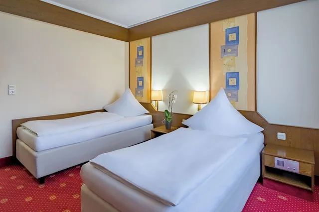 غرفة بسرير مزدوج لذوي الإعاقة، Aspire Oldenburg, Trademark Collection by Wyndham 1/10