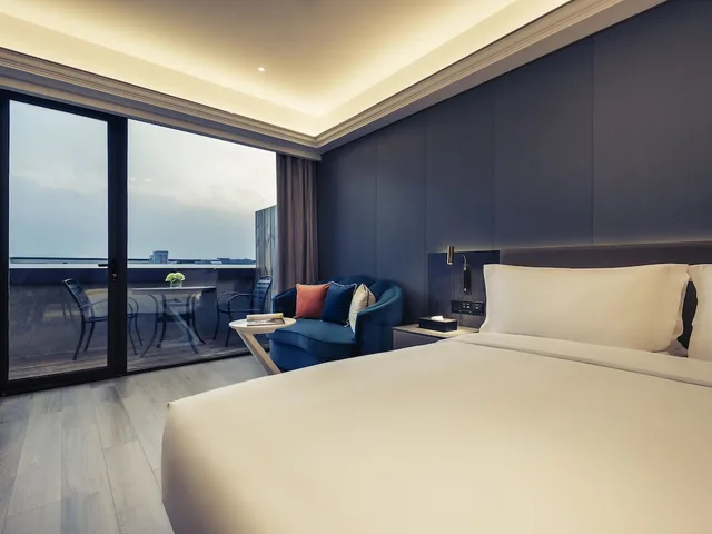 غرفة بريفيليج بسرير كينج، Mercure Shanghai Necc 3/7