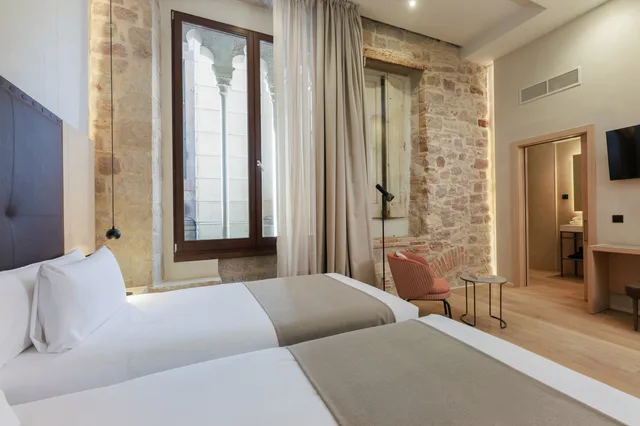 غرفة سوبيريور مفردة، Gran Hotel Barcino 2/10