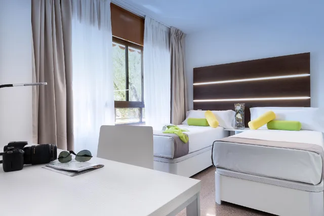 Suite, Double or Twin Bed, with Extra Bed, Balcony, Roisa Hostal Boutique 1/1