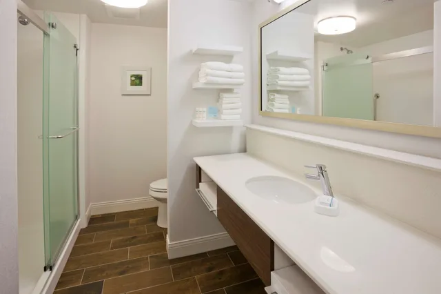 جناح استوديو بسريرين كوين مع أريكة، Hampton Inn Minneapolis Roseville 4/4