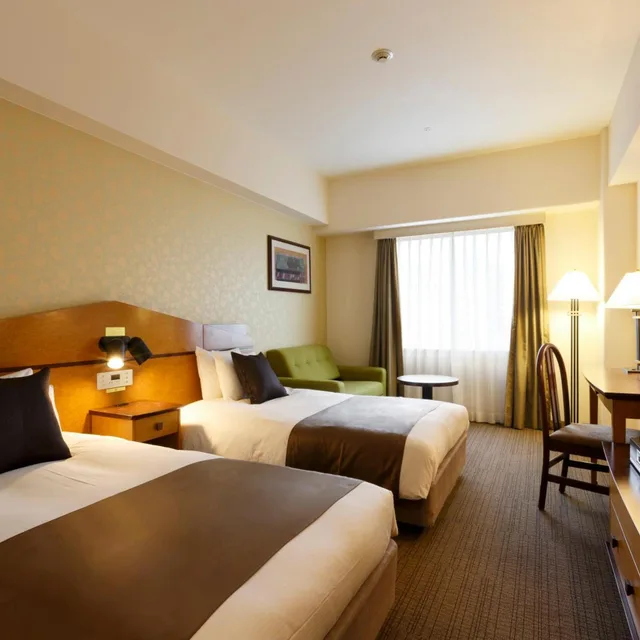 غرفة بسريرين منفصلين للمدخنين، Hotel Resol Gifu 2/3