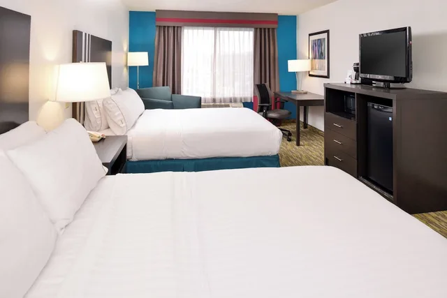 غرفة قياسية بسريرين كوين، Holiday Inn Express Hotel And Suites Omaha West 7/8