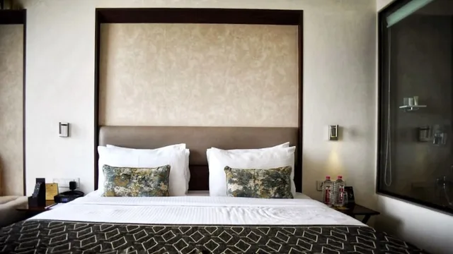 غرفة بريميوم بسرير كوين، Sayaji Hotel Vadodara 3/9