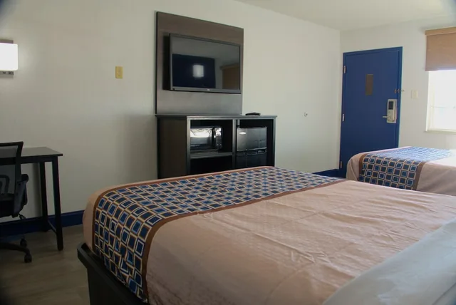 غرفة بسريرين مزدوجين للمدخنين، Americas Best Value Inn Richmond South 4/10