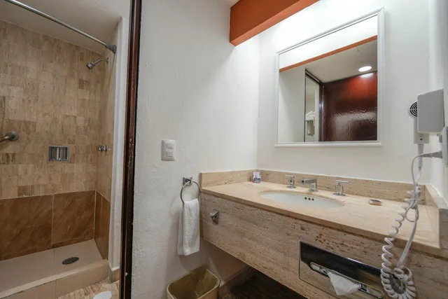 غرفة قياسية ثلاثية بسريرين مزدوجين، Cozumel Hotel & Resort 4/5