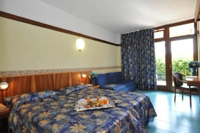 غرفة قياسية بسريرين منفصلين، Park Hotel Oasi 2/10