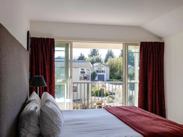 شقة بسريرين منفصلين وسريرين كينج بـ3 غرف نوم، Mantra Lake Tekapo 2/10