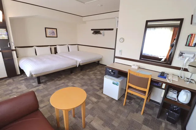 غرفة ديلوكس بسريرين مزدوجين للمدخنين، Toyoko Inn Tokyo Shinagawa Konan-guchi Tennozu Isle 2/3