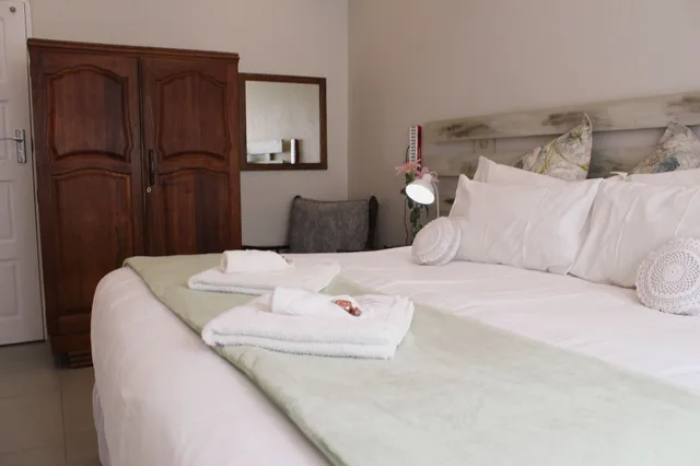 غرفة كلاسيكية بسرير مزدوج أو سريرين منفصلين، Vineyard On The Hill Guest House 2/10