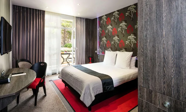 جناح بسرير كوين بشرفة، Best Western Premier Patio Des Artistes 1/1