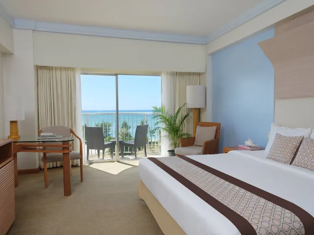 1 Bedroom, Suite, King Bed, Ocean Front, Balcony، Crowne Plaza Resort Saipan an IHG Hotel 1/5