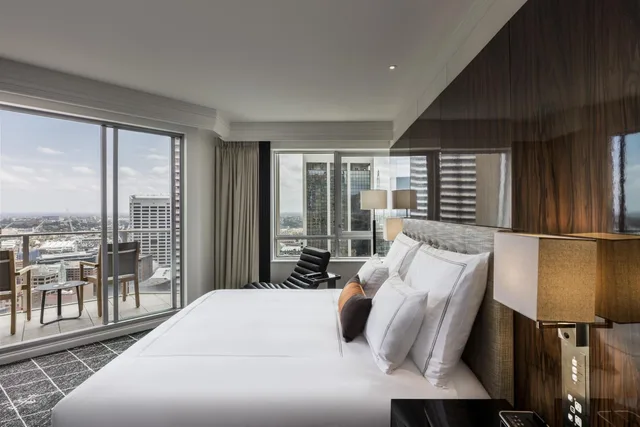 Skyline, Signature, Balcony, High Floor، Swissotel Sydney 2/8