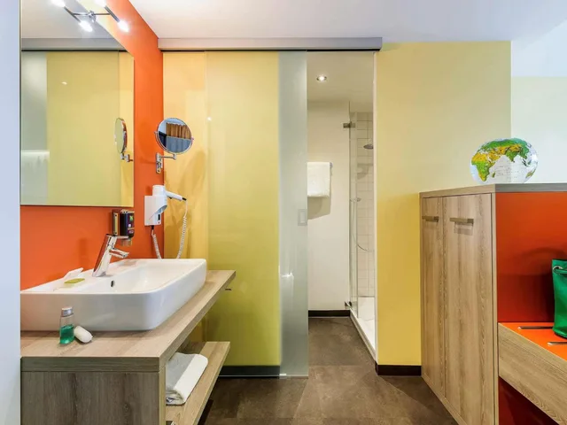 غرفة بسريرين منفصلين، Ibis Styles Nagold Schwarzwald 9/10