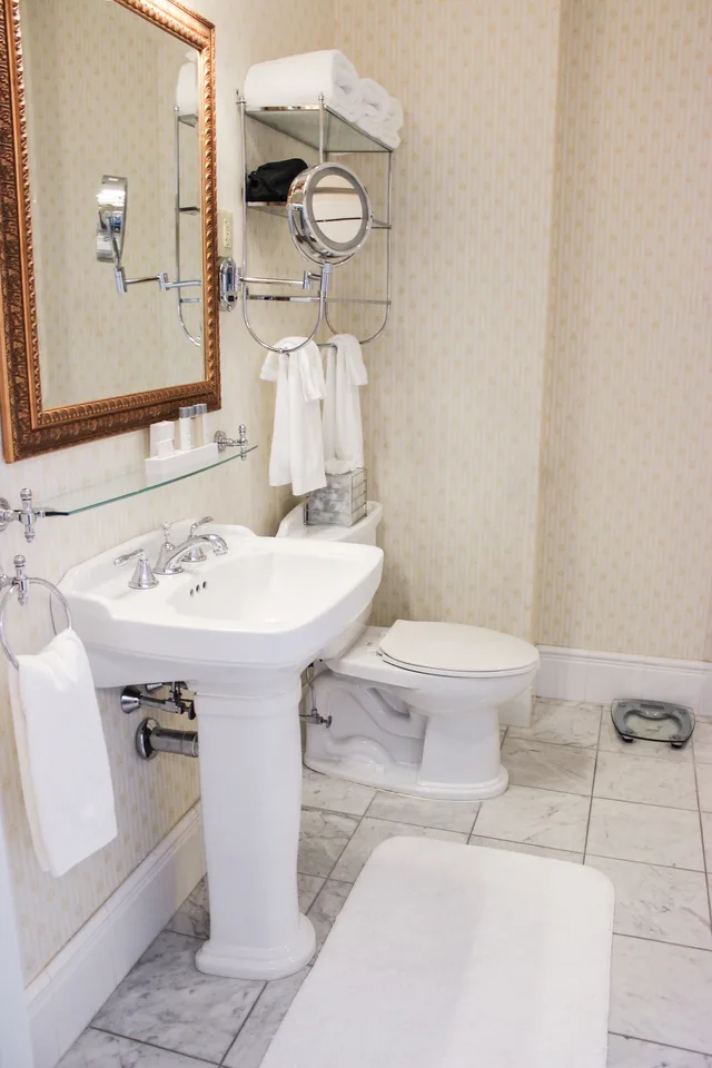 Junior Suite, 2 Double Beds, Hotel Providence Trademark Collection By Wyndham 2/2