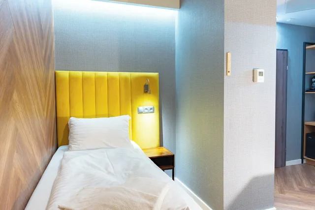 غرفة قياسية مفردة بإطلالة على الفناء، Pilvax Hotel Budapest 6/12