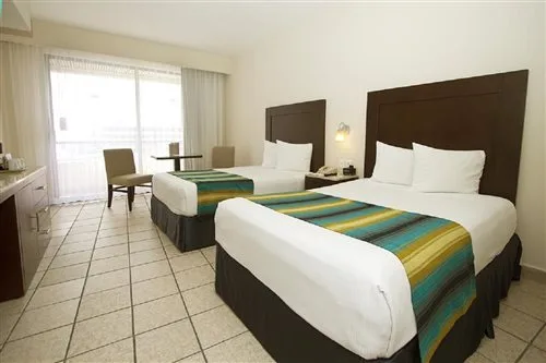 غرفة ثلاثية بإطلالة على البحر، Crown Paradise Club - All Inclusive 1/1