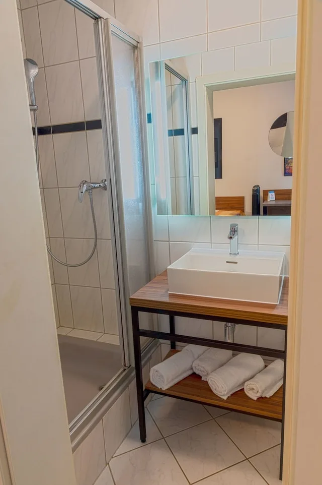 غرفة قياسية بسرير فردي، Trip Inn City Hotel Giessen 4/4