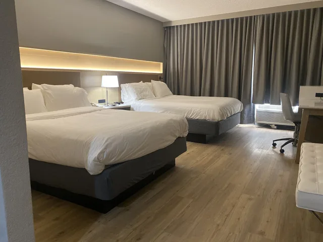 غرفة بسريرين كوين لذوي الإعاقة، Radisson Hotel Casa Grande 3/6
