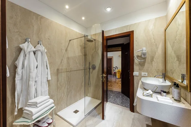 غرفة ديلوكس رباعية بأربعة أسرّة، Hotel Casa Verardo Residenza D Epoca 7/8